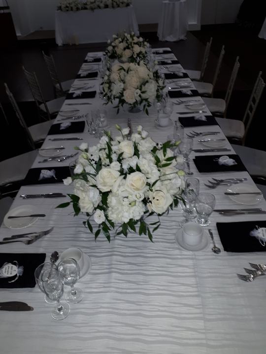 Long table white florals