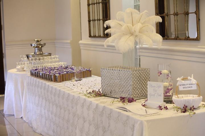 Sweet table ostrich feather centerpiece, crystal box