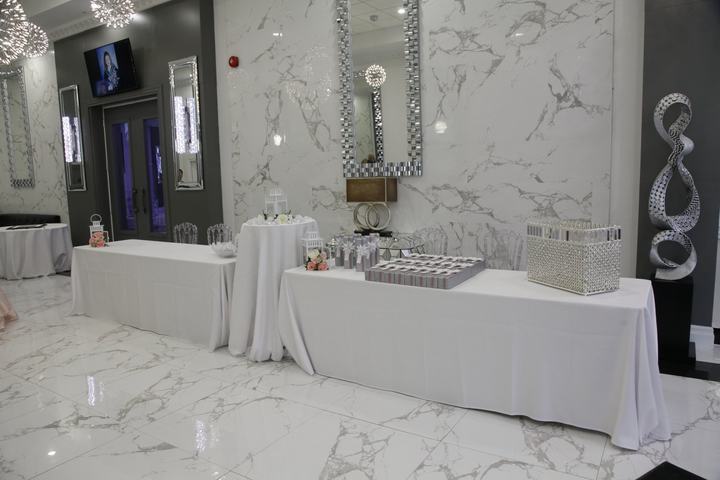 Marble room favour and sweet tables
