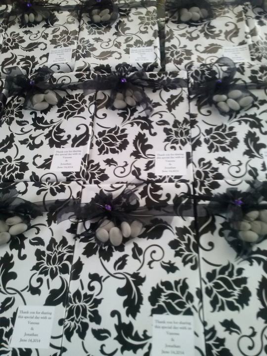 Black and white damask favour boxes