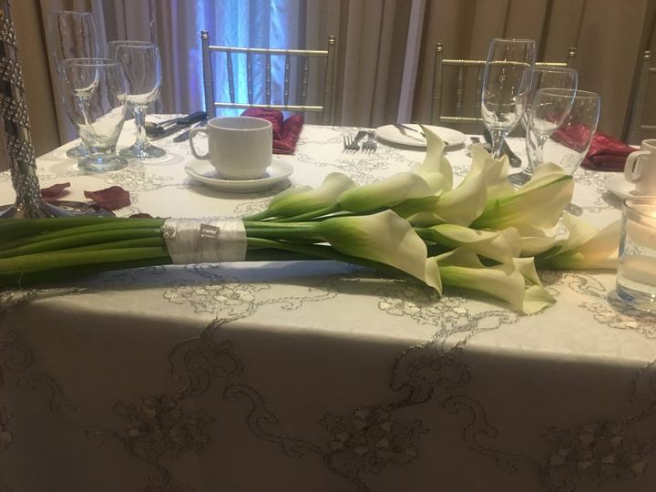 Calla lily bouquet on table